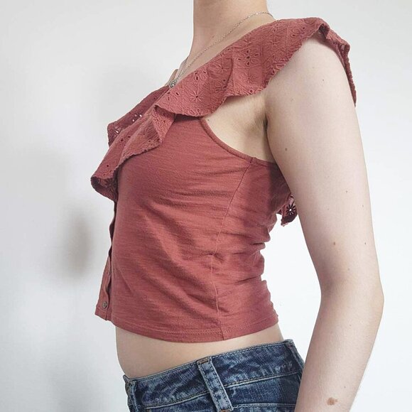 Vintage Y2K ruffly pink button-up top with ruffle collar from American Eagle - Picture 4 of 7